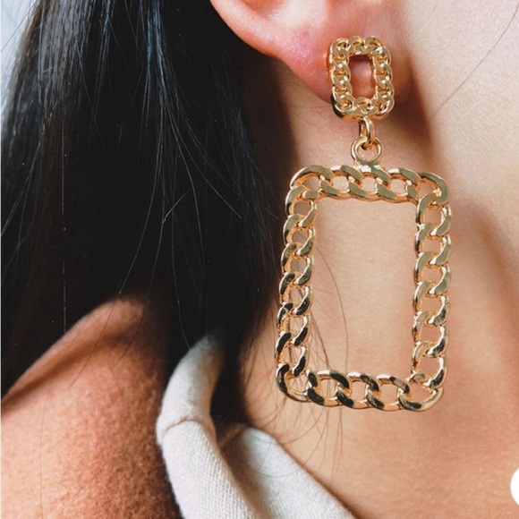 Gold Chain Link Square Drop Earrings - Picture 1 of 15